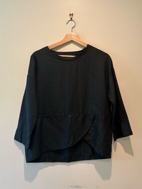 Lisa Bayne Linen 3/4 Sleeve Overlay Top